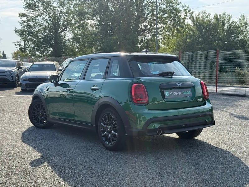 Photo de la voiture MINI HATCH 5 PORTES F55 LCI II Cooper 136 ch DKG7 Edition Camden