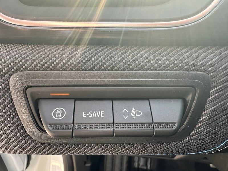 Photo de la voiture RENAULT SYMBIOZ E-Tech full hybrid 145 Esprit Alpine