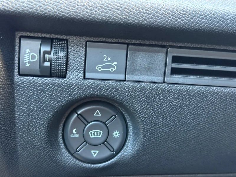 Photo de la voiture CITROEN C4 X PureTech 130 S&S EAT8 Max