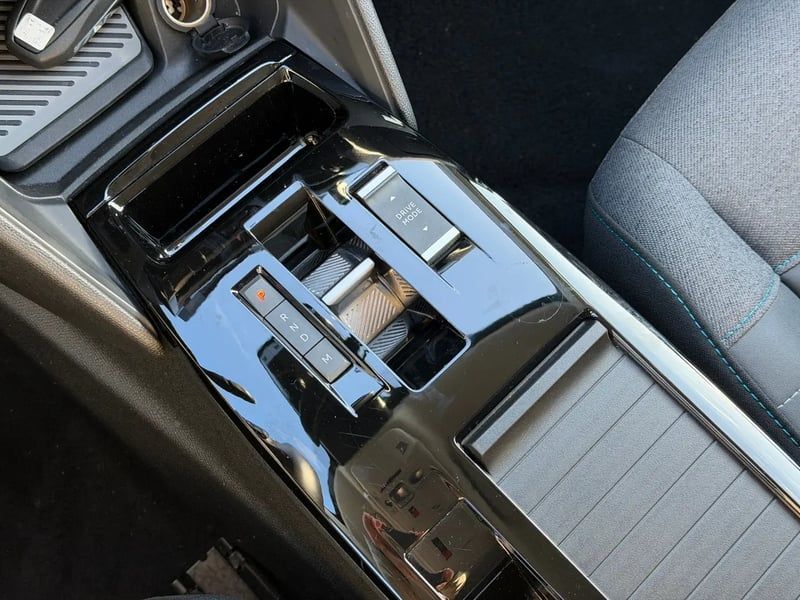 Photo de la voiture CITROEN C4 X PureTech 130 S&S EAT8 Max