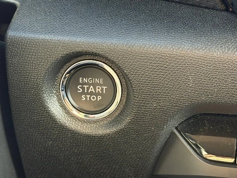 Photo de la voiture CITROEN C4 X PureTech 130 S&S EAT8 Max