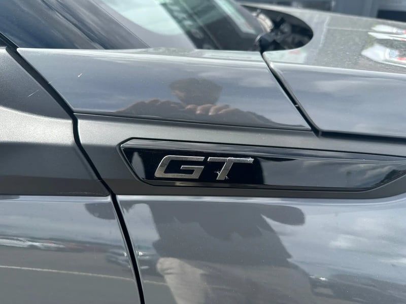 Photo de la voiture PEUGEOT 2008 Hybrid 145 e-DCS6 GT