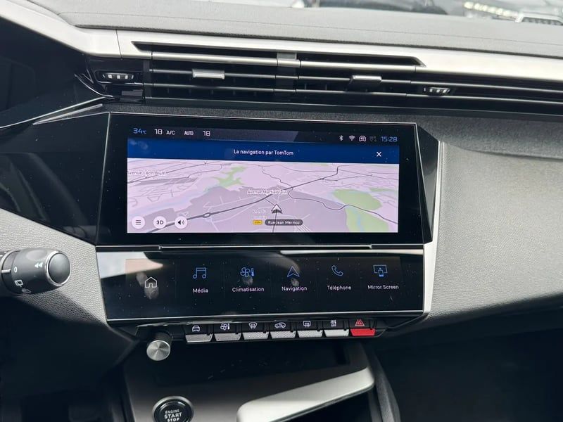 Photo de la voiture PEUGEOT 308 Hybrid 145 e-DCS6 Allure