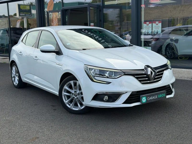 Photo de la voiture RENAULT MEGANE IV BERLINE dCi 90 Energy Zen