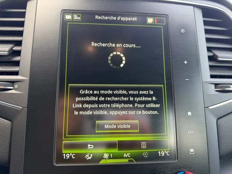 Photo de la voiture RENAULT MEGANE IV BERLINE dCi 90 Energy Zen