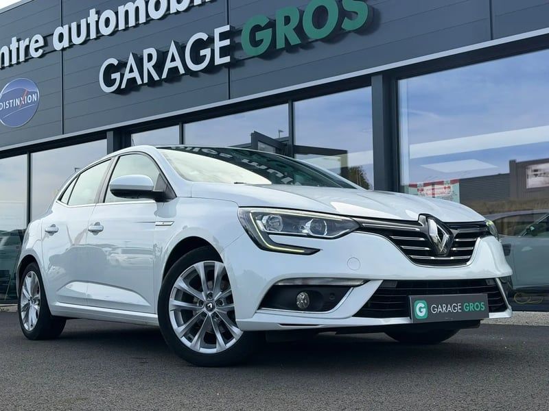 Photo de la voiture RENAULT MEGANE IV BERLINE dCi 90 Energy Zen