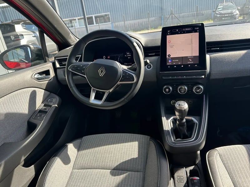 Photo de la voiture RENAULT CLIO V Eco-G 100 ch GSR2 Techno