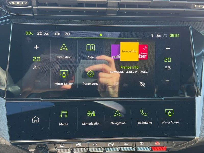 Photo de la voiture PEUGEOT 408 Hybrid 145 e-DCS6 GT