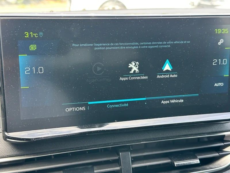 Photo de la voiture PEUGEOT 3008 Hybrid 180 e-EAT8 Allure Pack