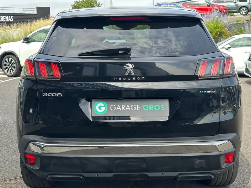 Photo de la voiture PEUGEOT 3008 Hybrid 180 e-EAT8 Allure Pack