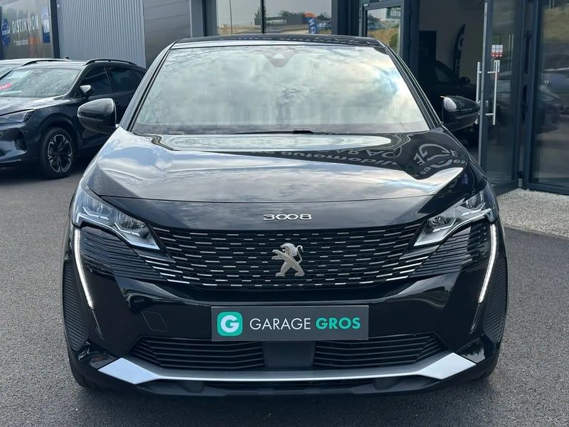 Photo de la voiture PEUGEOT 3008 Hybrid 180 e-EAT8 Allure Pack