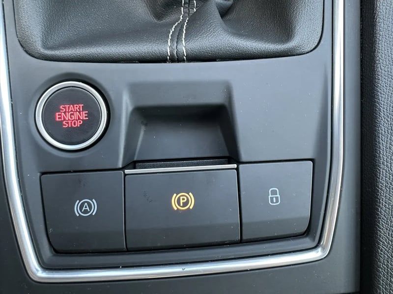 Photo de la voiture SEAT LEON 1.0 TSI 130 BVM6 Style