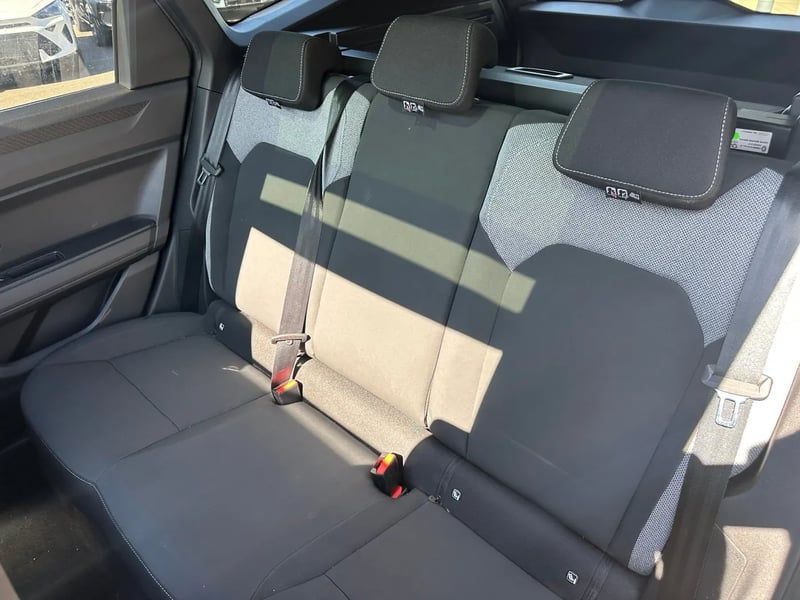 Photo de la voiture DACIA BIGSTER HYBRID 155 Journey