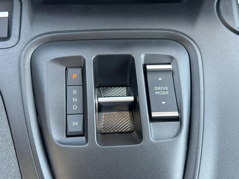 Photo de la voiture PEUGEOT RIFTER Standard BlueHDi 130 S&S EAT8 Allure
