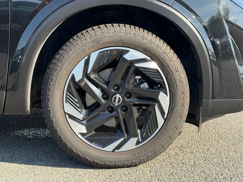 Photo de la voiture NISSAN QASHQAI Mild Hybrid 158 ch N-Connecta