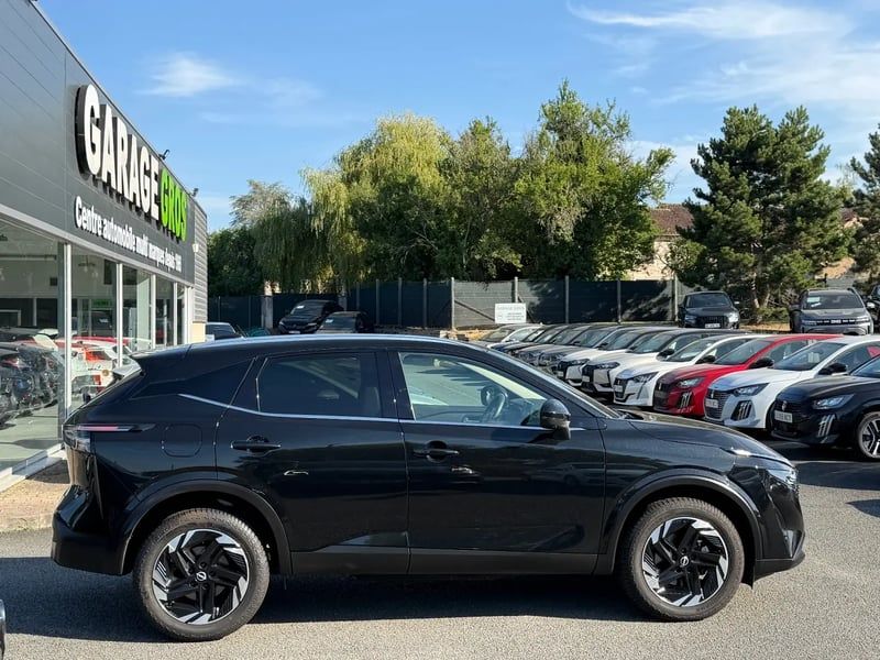 Photo de la voiture NISSAN QASHQAI Mild Hybrid 158 ch N-Connecta