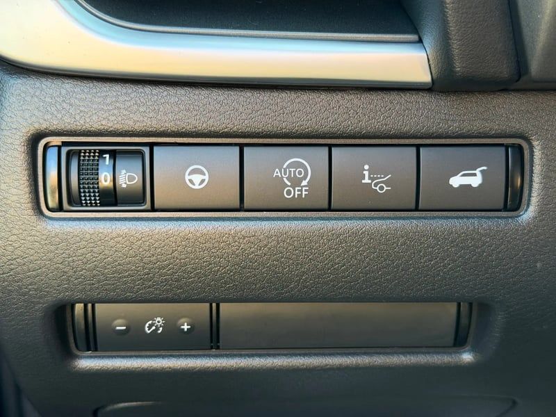Photo de la voiture NISSAN QASHQAI Mild Hybrid 158 ch N-Connecta