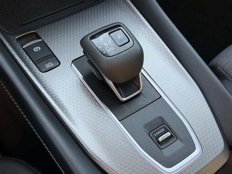 Photo de la voiture NISSAN QASHQAI Mild Hybrid 158 ch N-Connecta