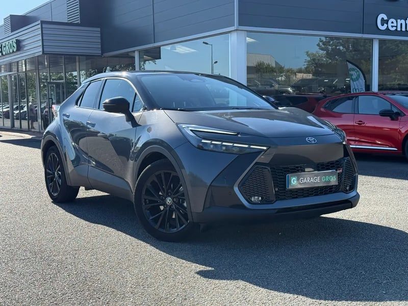 Photo de la voiture TOYOTA C-HR Hybride 200 GR Sport