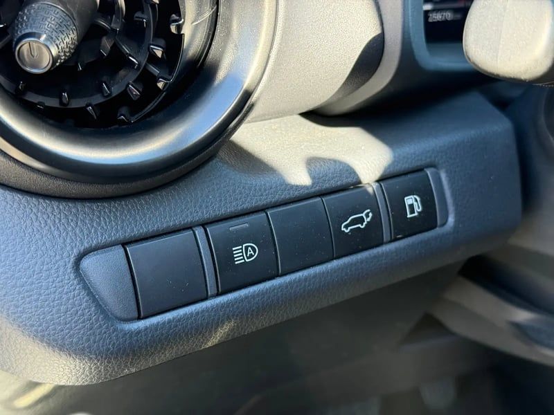 Photo de la voiture TOYOTA C-HR Hybride 200 GR Sport