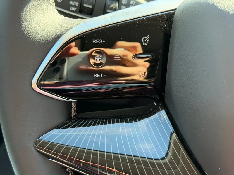 Photo de la voiture JAECOO 5 HEV SHS-H Exclusive