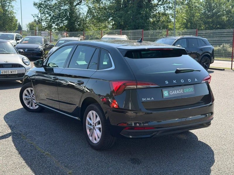 Photo de la voiture SKODA SCALA 1.0 TSI Evo 2 116 ch DSG7 Selection