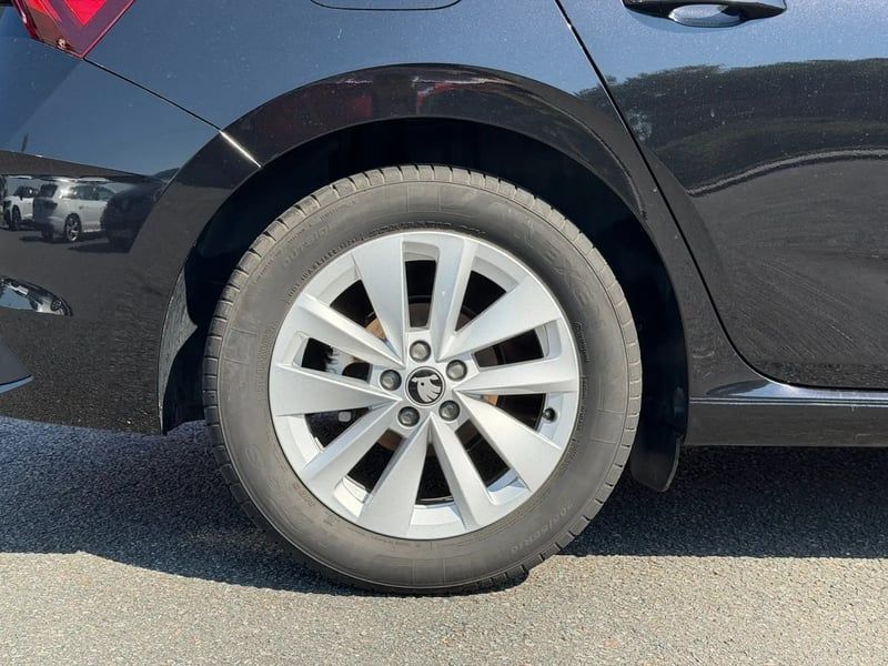 Photo de la voiture SKODA SCALA 1.0 TSI Evo 2 116 ch DSG7 Selection