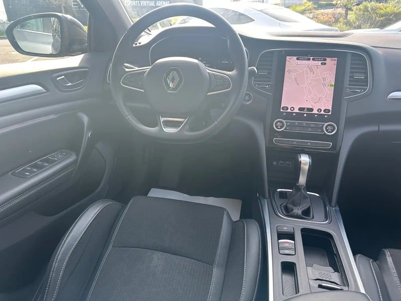Photo de la voiture RENAULT MEGANE IV ESTATE Blue dCi 115 EDC Techno