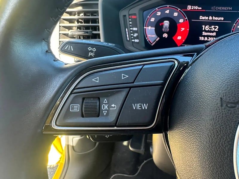 Photo de la voiture AUDI A1 SPORTBACK 25 TFSI 95 ch BVM5 S Line
