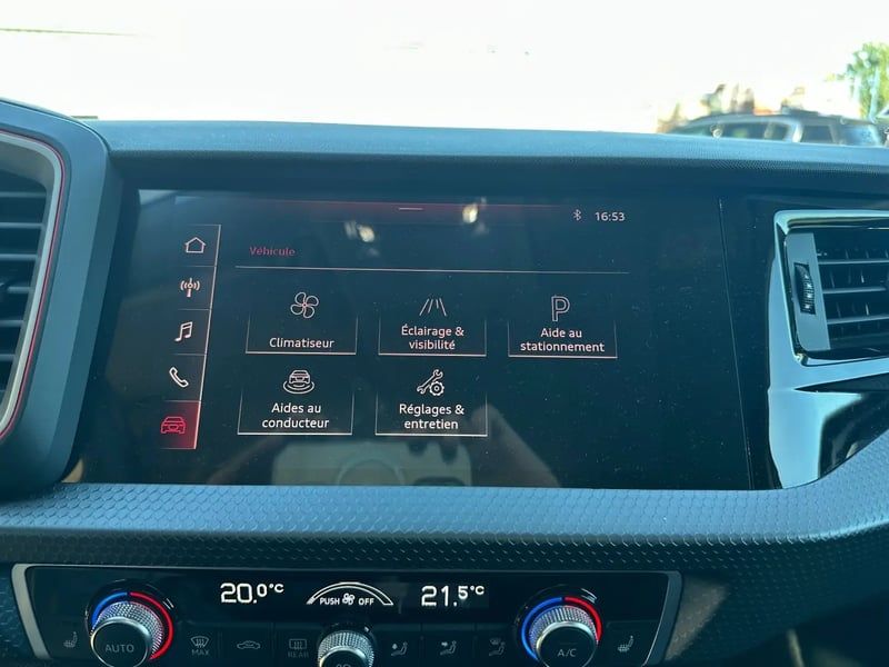 Photo de la voiture AUDI A1 SPORTBACK 25 TFSI 95 ch BVM5 S Line