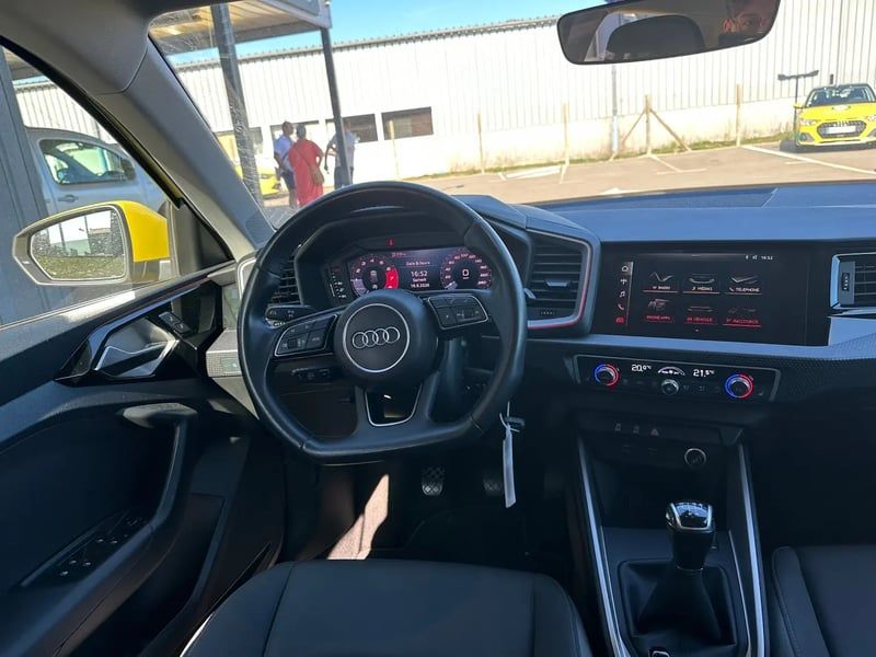 Photo de la voiture AUDI A1 SPORTBACK 25 TFSI 95 ch BVM5 S Line