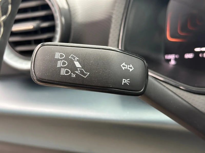 Photo de la voiture SEAT ARONA 1.0 TSI 115 ch Start/Stop DSG7 Xperience