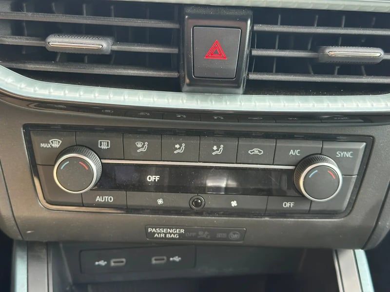Photo de la voiture SEAT ARONA 1.0 TSI 115 ch Start/Stop DSG7 Xperience