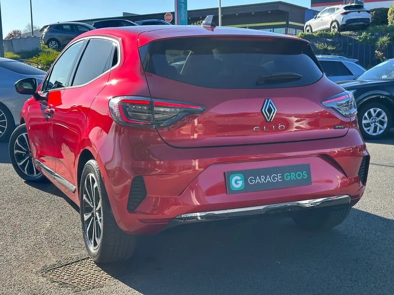 Photo de la voiture RENAULT CLIO V E-Tech full hybrid 145 ch GSR2 Techno