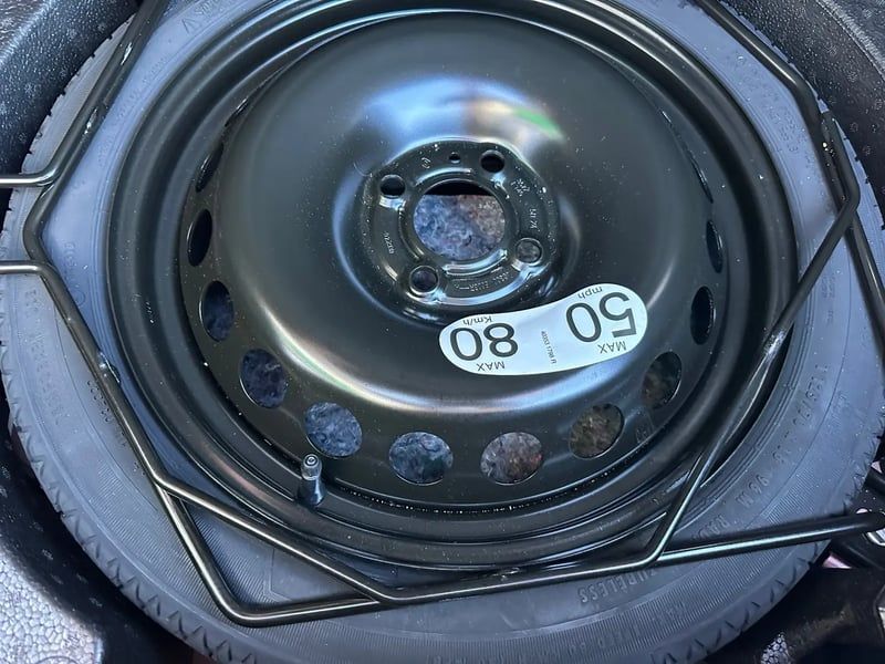 Photo de la voiture RENAULT CLIO V E-Tech full hybrid 145 ch GSR2 Techno