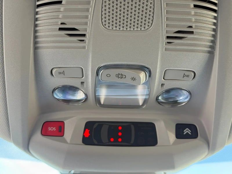 Photo de la voiture CITROEN C5 AIRCROSS Hybride 145 e-DCS6 Max