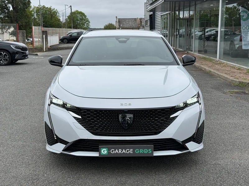 Photo de la voiture PEUGEOT 308 SW BlueHDi 130ch S&S EAT8 GT