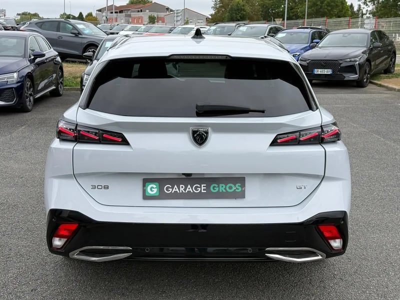 Photo de la voiture PEUGEOT 308 SW BlueHDi 130ch S&S EAT8 GT