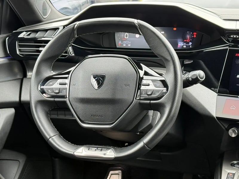 Photo de la voiture PEUGEOT 308 SW BlueHDi 130ch S&S EAT8 GT