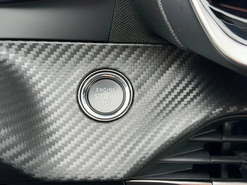 Photo de la voiture PEUGEOT 208 ELECTRIQUE 50 kWh 136ch Style