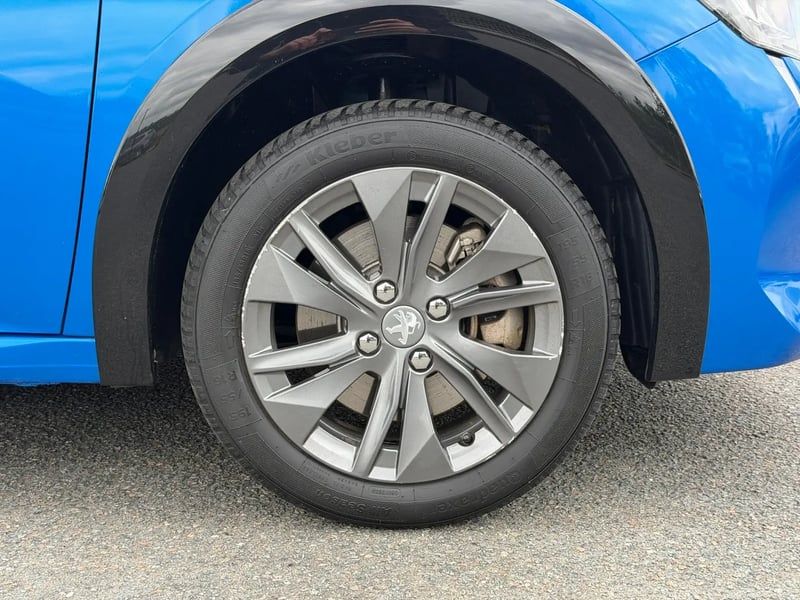 Photo de la voiture PEUGEOT 208 ELECTRIQUE 50 kWh 136ch Style