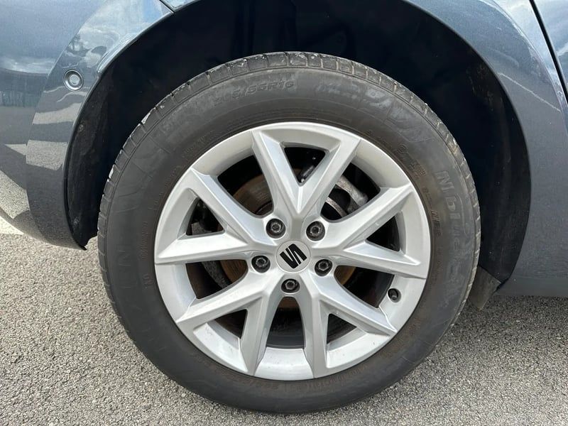 Photo de la voiture SEAT LEON 2.0 TDI 115 BVM6 Business