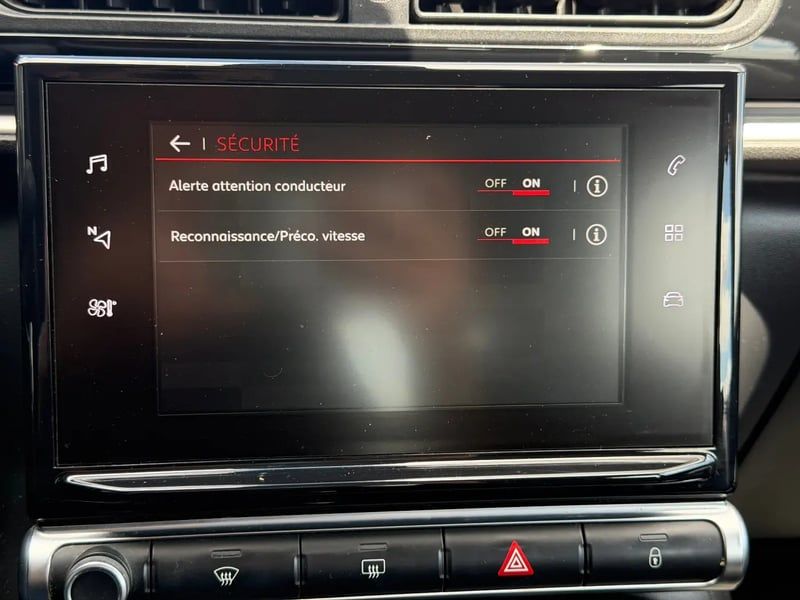 Photo de la voiture CITROEN C3 PureTech 82 Feel