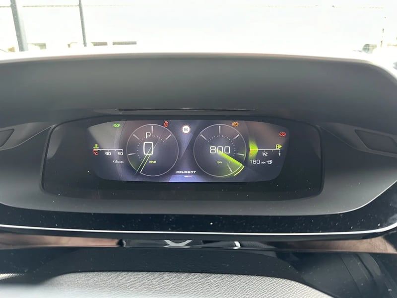 Photo de la voiture PEUGEOT 308 BlueHDi 130ch S&S EAT8 GT