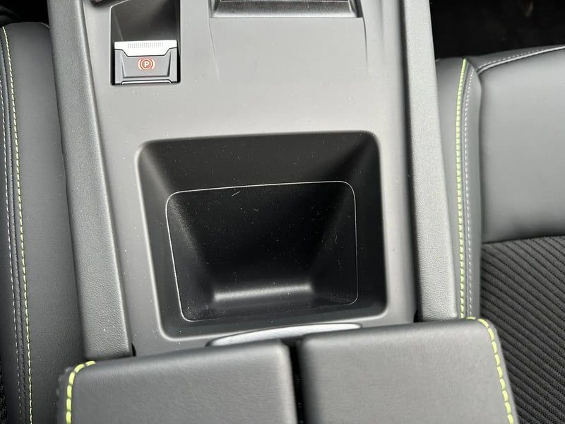 Photo de la voiture PEUGEOT 308 BlueHDi 130ch S&S EAT8 GT