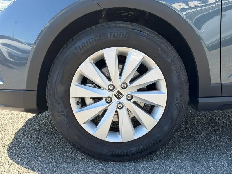 Photo de la voiture SEAT ARONA 1.0 TSI 110 ch Start/Stop BVM6 Style Business