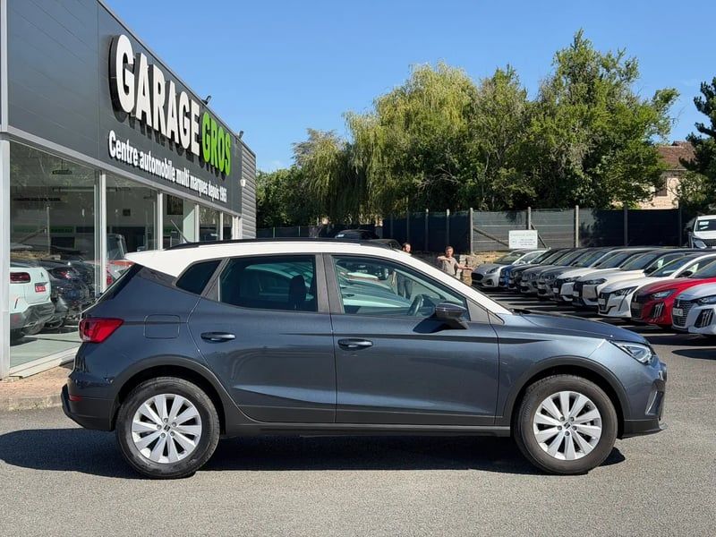 Photo de la voiture SEAT ARONA 1.0 TSI 110 ch Start/Stop BVM6 Style Business