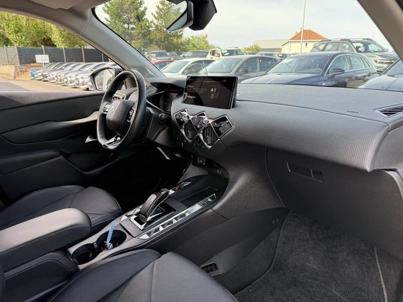 Photo de la voiture DS DS 3 ELECTRIQUE E-Tense Rivoli