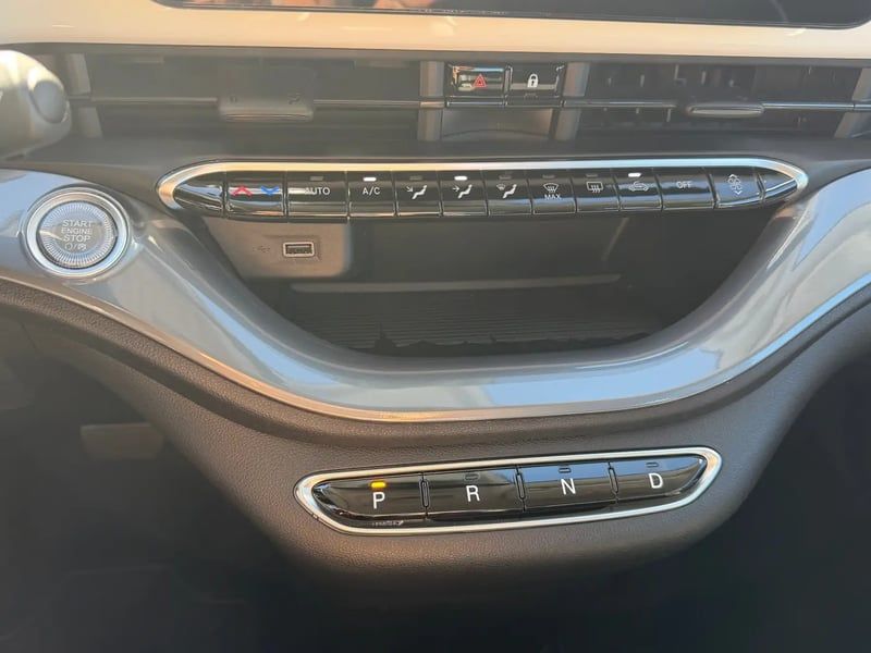 Photo de la voiture FIAT 500e BERLINE 500 e 118 ch Nouvelle 500