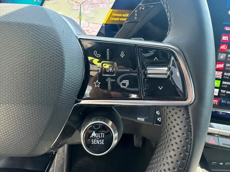 Photo de la voiture RENAULT AUSTRAL E-Tech full hybrid 200 GSR2 Techno